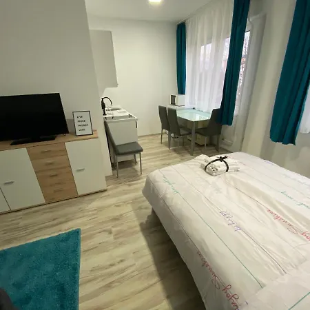 Deak Studio شقة إغير